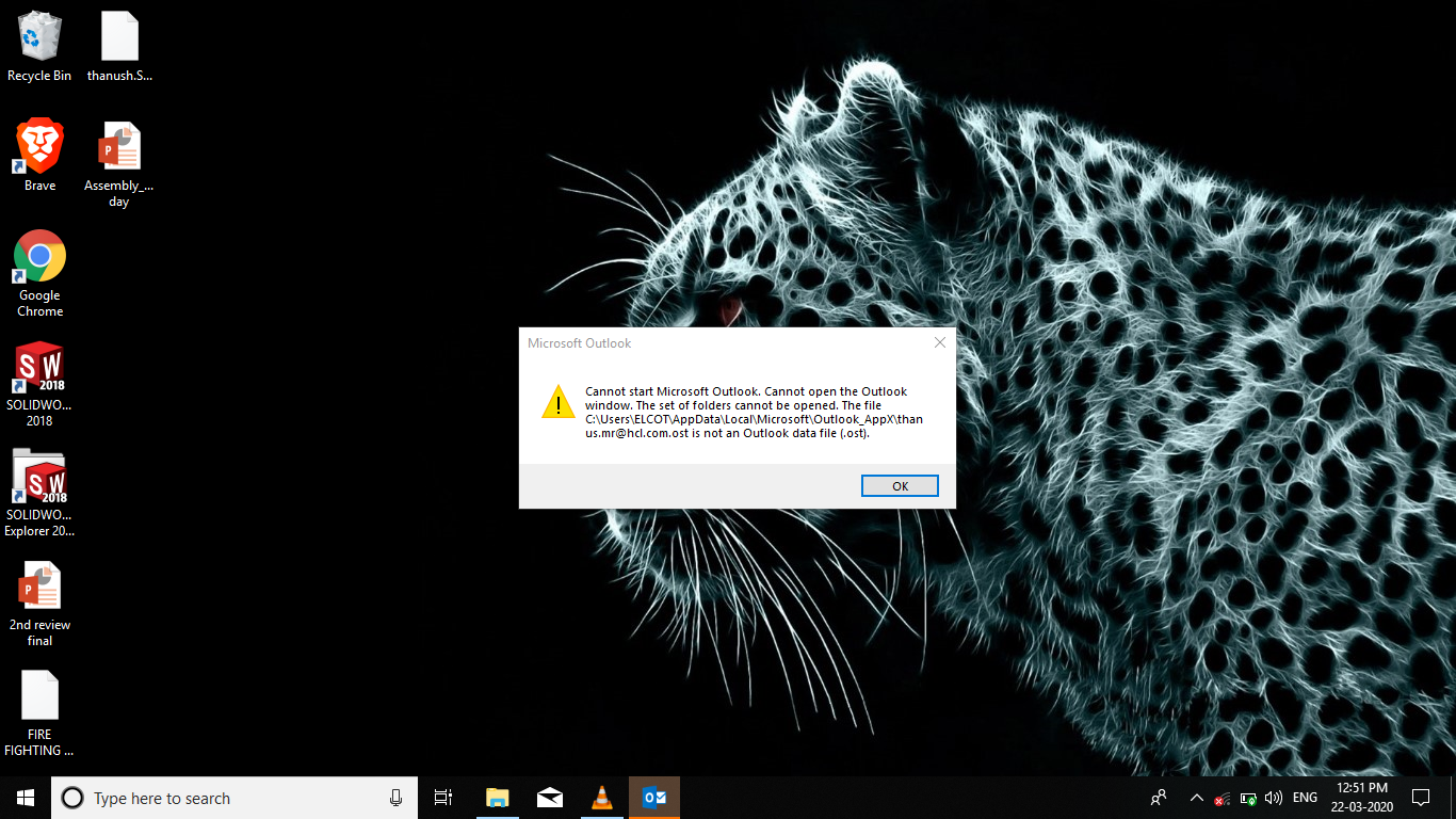 My outlook is not working and also there is no mail option on control panel 0752abec-9fc8-4c7e-82de-90fd2a34adbf?upload=true.png