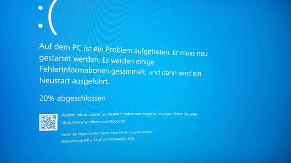 My computer just crashed, and I get a blue screen. 0_big.jpg