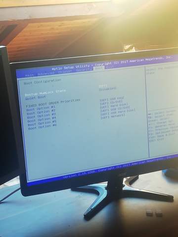 Help? Windows 10 does not start properly? 0_big.jpg