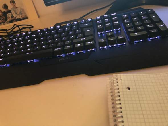 Change color of Hyrican keyboard? 0_big.jpg