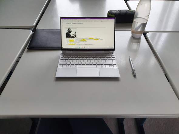 HP Spectre x360 late 2019 shuts down regularly for no reason? 0_big.jpg