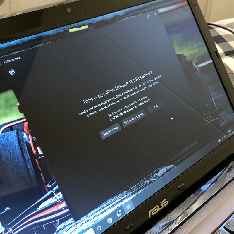 ASUS computer camera, Windows 7, shows image upside down 0D2tKJe.jpg