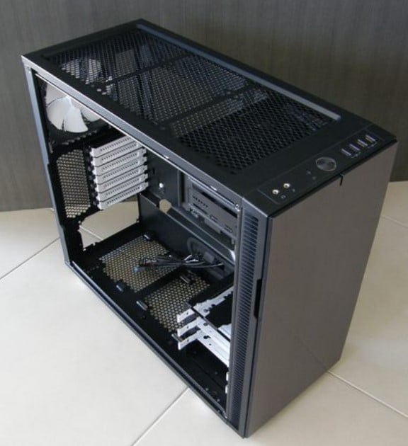 can i upgrade my old laptop with pentium t3400 and 2 gb ram to custom win 11 iso 0t-upgrade-hardware-my-beloved-5-year-old-custom-made-win-10-win-11-a-fractal-design-define-r5-1.jpg