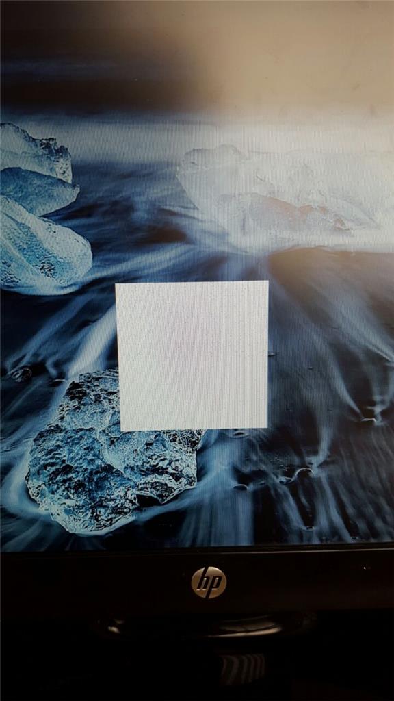 White box in the middle of the screen 155c2920-c11a-40ec-b96e-ca000a37017b.jpg