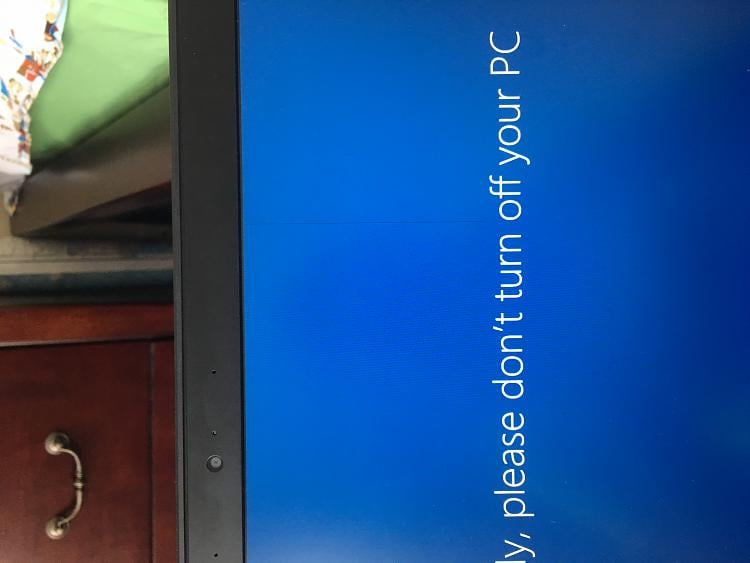 my lenovo y700 laptop dvd driver is missing after a clean installation 166086d1511983995t-black-vertical-line-my-lenovo-y700-14-inch-laptop-img_1768.jpg