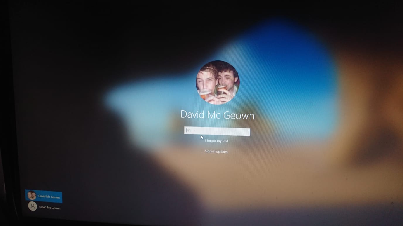 2 users displayed at login but only one user occurred when trying to disable password login 1bc41917-fb3e-406d-afe6-1d978cf5555c?upload=true.jpg