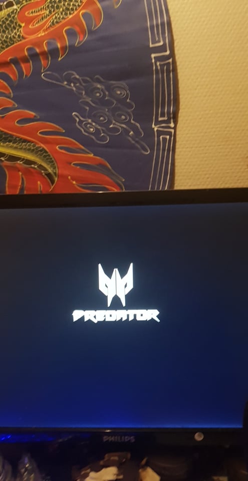 My pc wont go farther than the Logo. 1f9a9510-9dd6-40b2-98ca-02417dfd5aea?upload=true.jpg