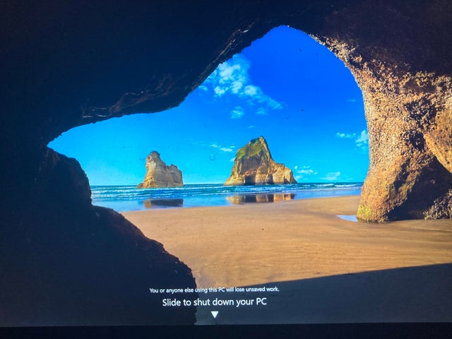 Stuck at shut down screen 1uti7rf3enr61.jpg