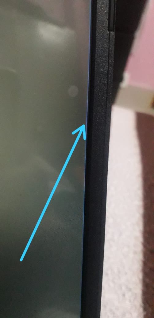 Red vertical lines on the corner of Acer laptop screen. 25592b42-97e3-405e-aa91-e869e45dc7cc?upload=true.jpg