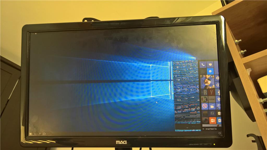 Change Hebrew UI to Englsih 2e3503fe-c488-4319-873f-1aecb390fde5.jpg