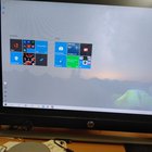 How do I get this back to the normal desktop? 2J5PSfbtdrOFuFdorb7-3vaVr-FdQ157NBVkZelpCJ4.jpg