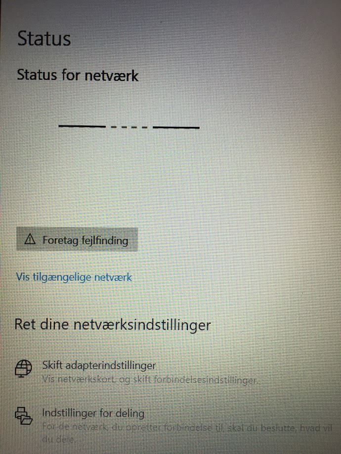 my wifi on my laptop isnt showing in the bottom right corner and it says my wifi is deactivated 314512c8-b238-4038-8187-8efc14da1a2b?upload=true.jpg