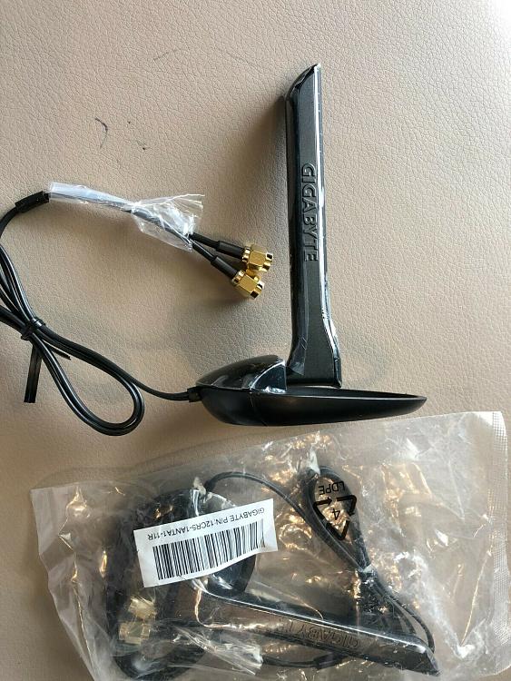 How do i fit this wifi antenna in this motherboard with this thing in the way? 357307d1642291345t-replace-stock-antenna-motherboard-built-wifi-s-l1600.jpg