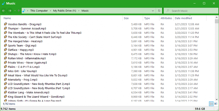 How can I get rid of an unwanted display of PC performance info on my Windows 10 desktop?? 388515d1680627882t-unwanted-links-display-info-bottom-right-screen-image.png