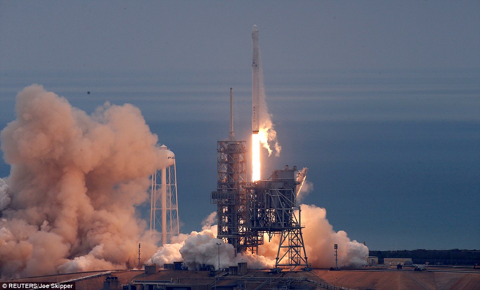 Watch SpaceX launch of Crew Dragon to ISS on May 27 3D6A362300000578-4239494-image-a-35_1487518408069.jpg