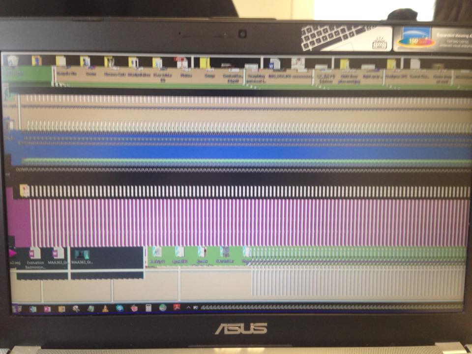 Weird graphical on windows 11 43a819b7-b4cb-4af6-a9e2-add92c490b5d.jpg