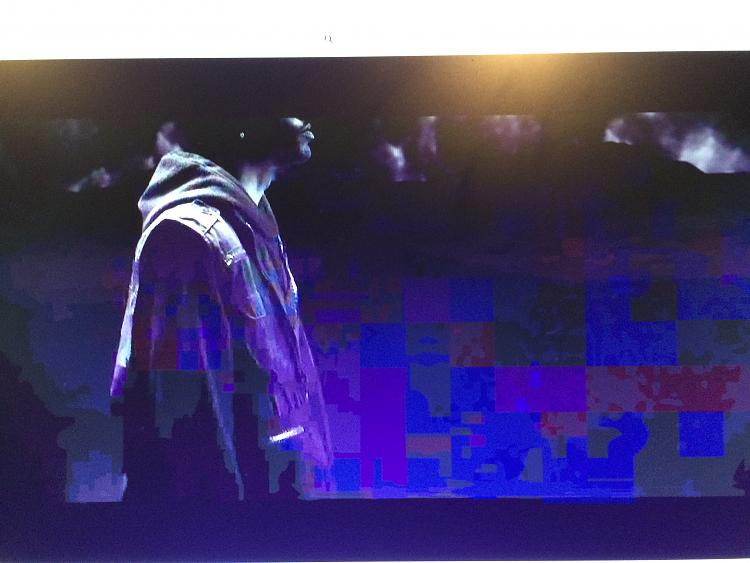 Why does my screen look gritty/grainy when I watch a video in fullscreen? 44280d1485958624t-screen-very-grainy-black-pixles-img_1663.jpg