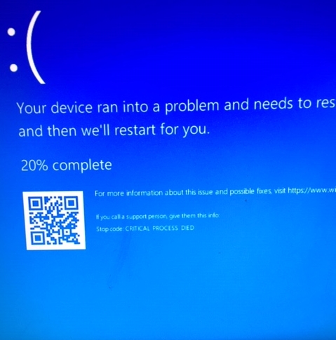 After Failed update, and the fix, I now have 3 version to choose at boot up! 4919d8df-bbdb-4365-9029-a922b56fc81d?upload=true.jpg