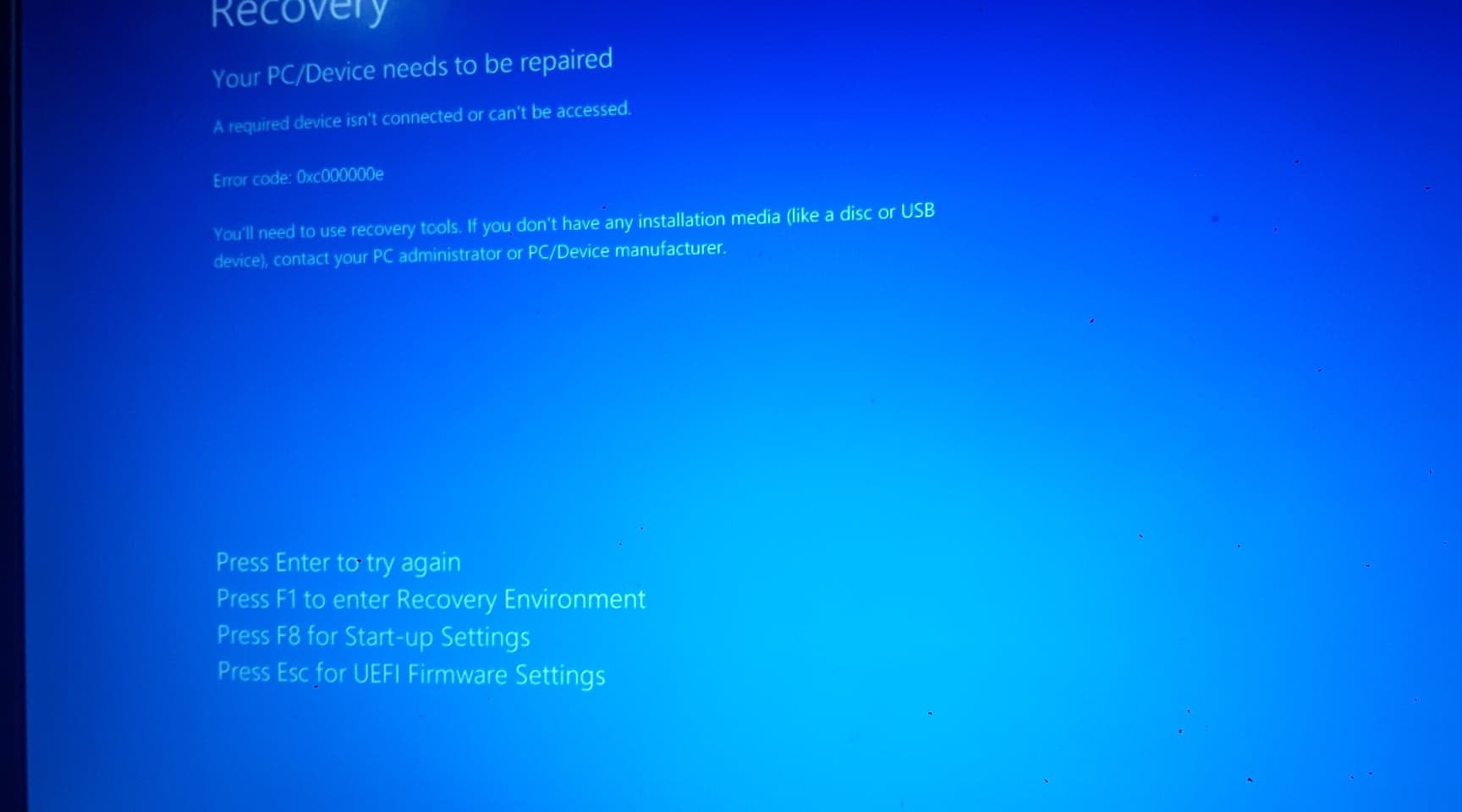 Error when booting before 52c09e38-58a3-4b60-89a8-e5e703a4955a?upload=true.jpg