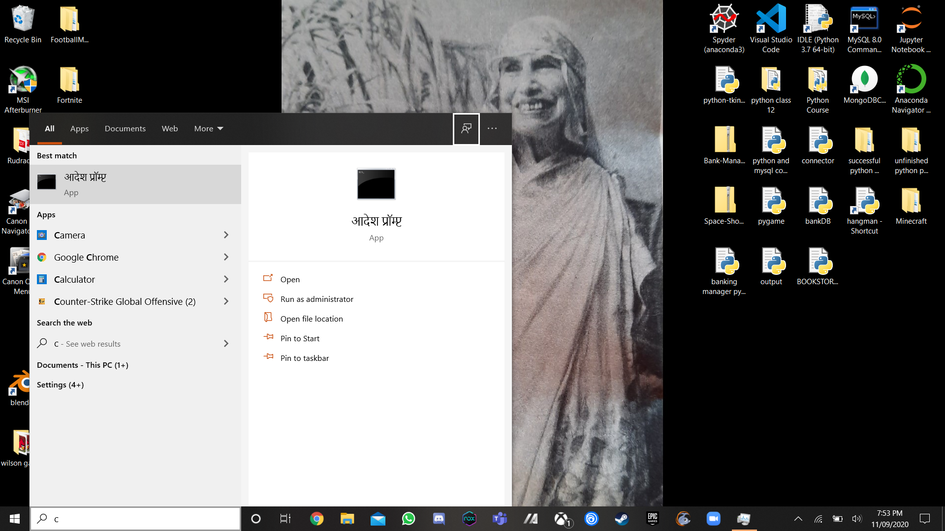 Few of my window 10 apps names are in Hindi and some are in English and I can't seem to... 5ecb9640-d2de-4d25-a41a-6f71777ee6c6?upload=true.png