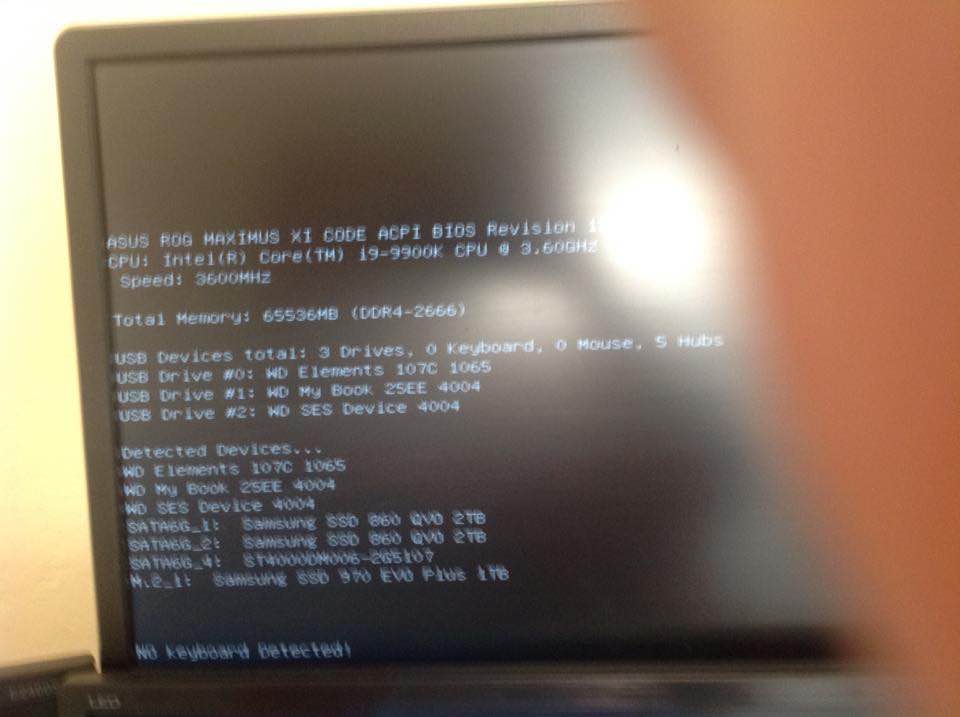 Booting up Windows ? 6bc48c67-79fe-4e64-a9c0-62b5eafaff7c?upload=true.jpg