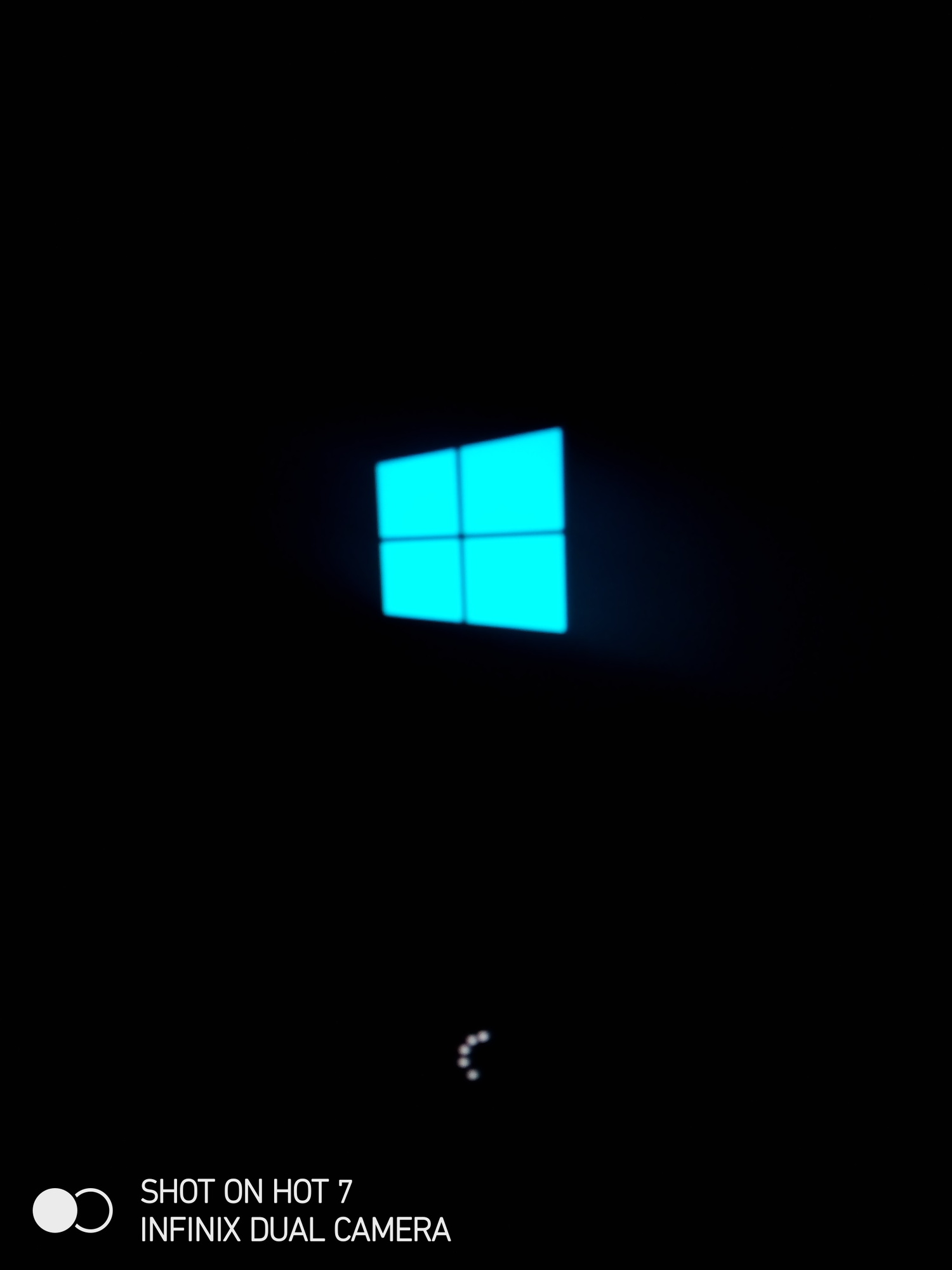 Unsupported timing/ resolution during windows installation 6d5e6892-c799-46fb-8eae-89fbd4060c06?upload=true.jpg