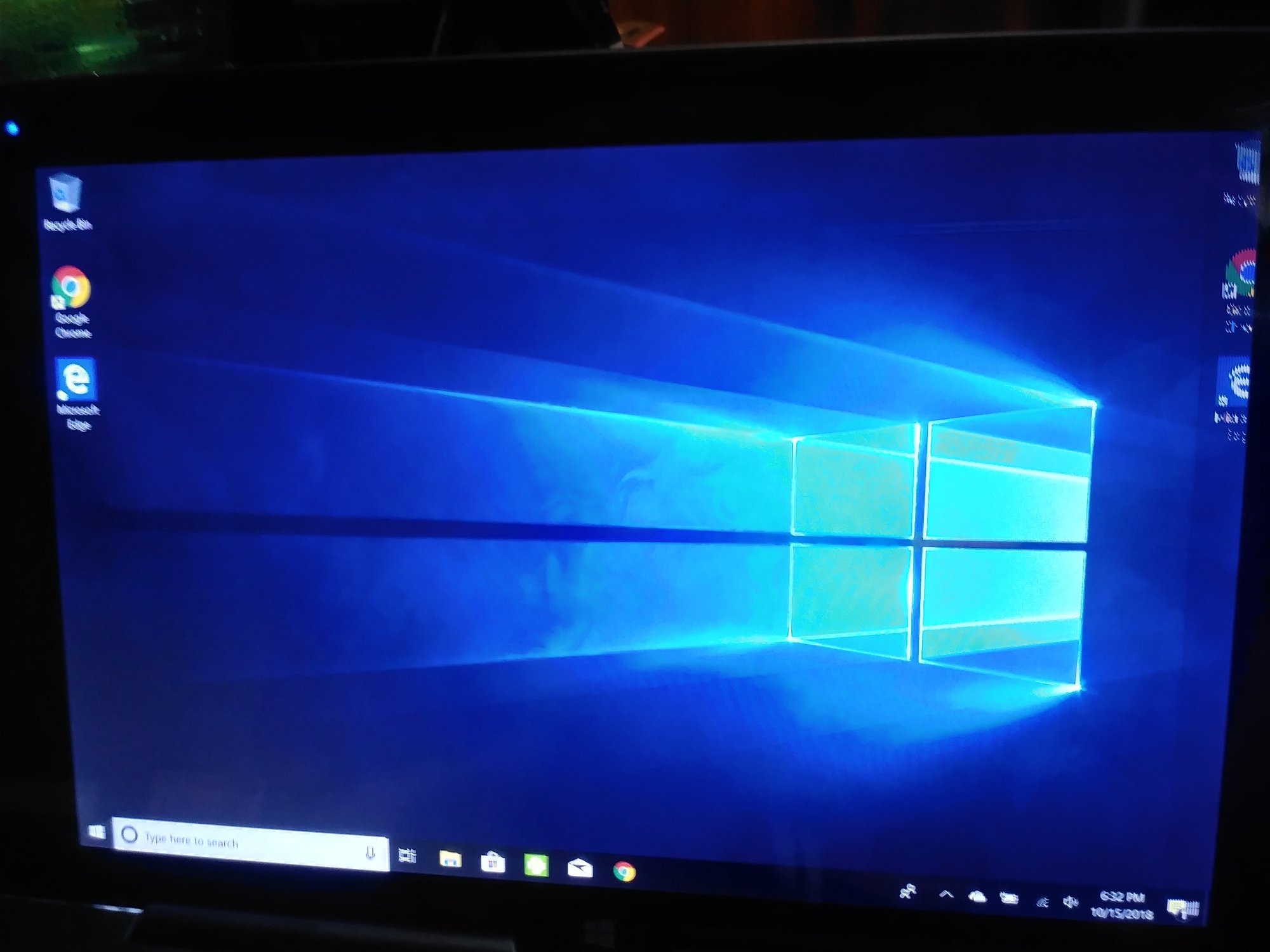 Lines appearing on screen that increase across screen 70409c37-b9f3-4831-9e2d-0f1ac78cf4e9?upload=true.jpg