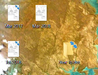 Desktop icons have a "squeeze" sign on the top left 8bce3107-77f2-43c4-b1b9-9f083f152019?upload=true.png