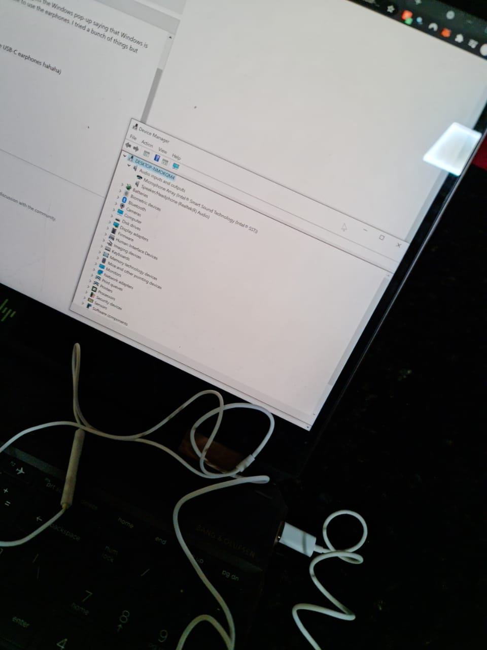 USB-C headset not working on my laptop, but on a friend's one is working 8f7794a2-b7a5-4955-8b77-0a0ea0425155?upload=true.jpg