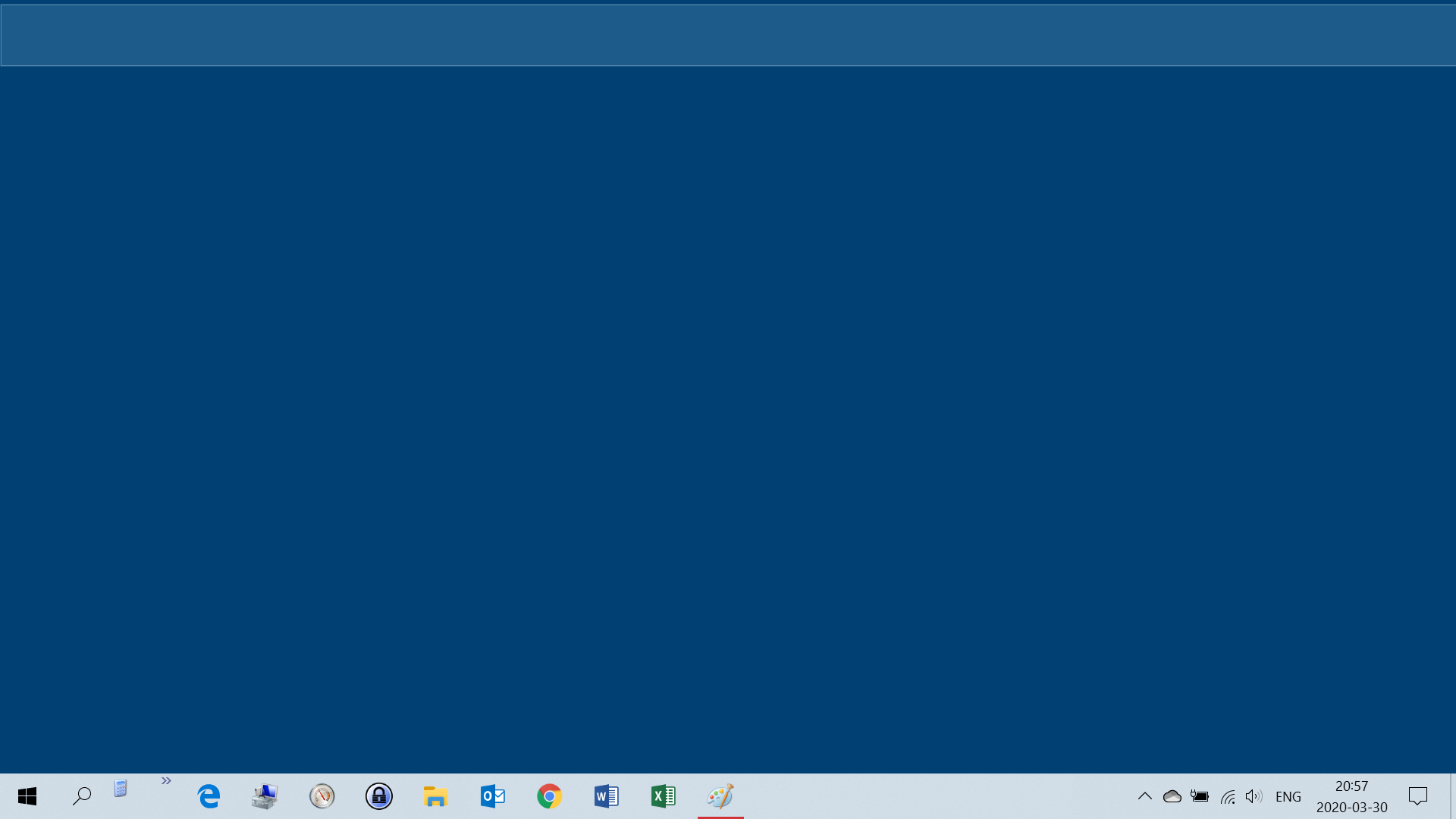 All Desktop icons are hidden inside a wide horizontal box 907374d8-4edc-425b-ae93-cc6896a26b83?upload=true.png
