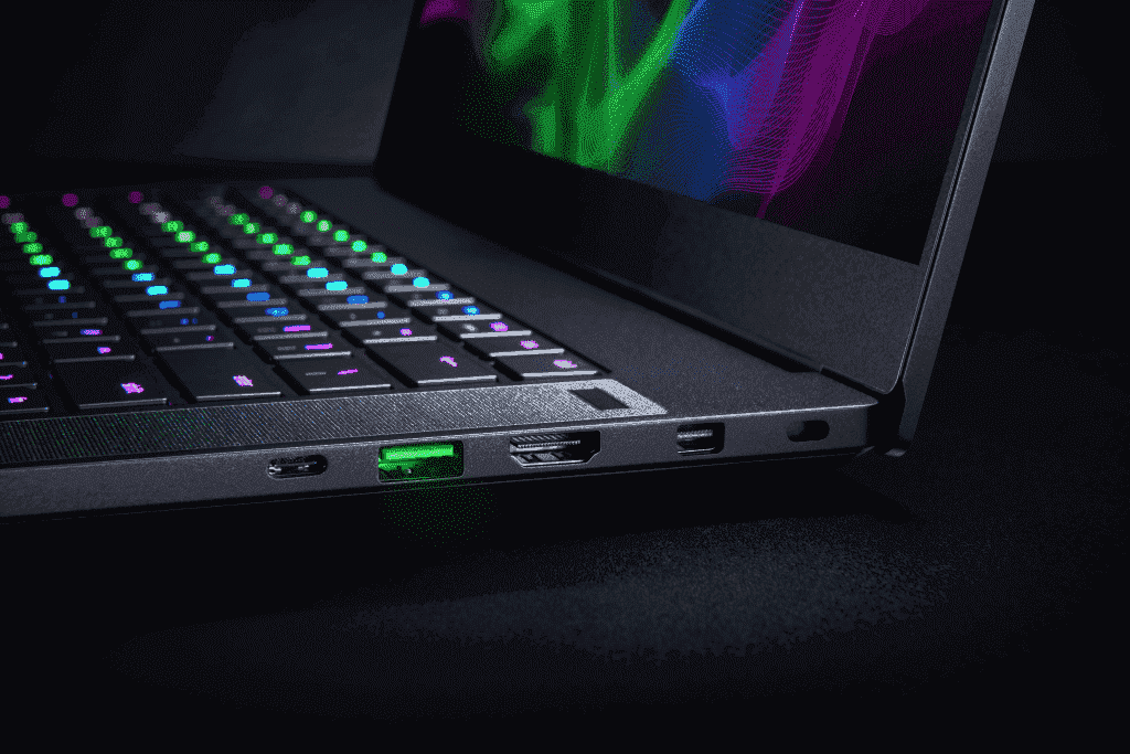 the screen of my new razer blade 15 keeps auto dimming after i downloaded a new microsoft... 9a38788a22c7b1ba1b096910a85bdd91-1024x683.png