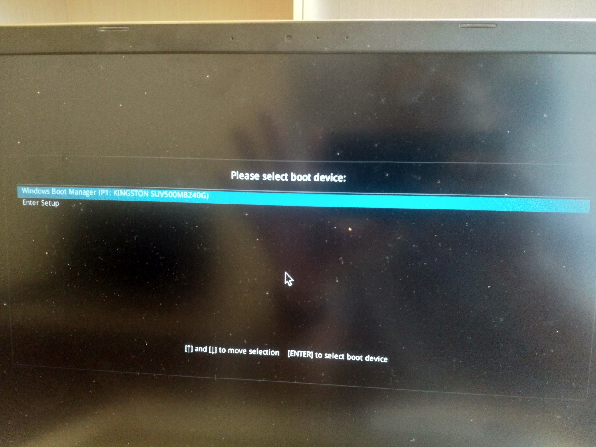 Remove Select boot device screen a0ac4c7a-48eb-46ed-92a2-b5c735faef35?upload=true.jpg