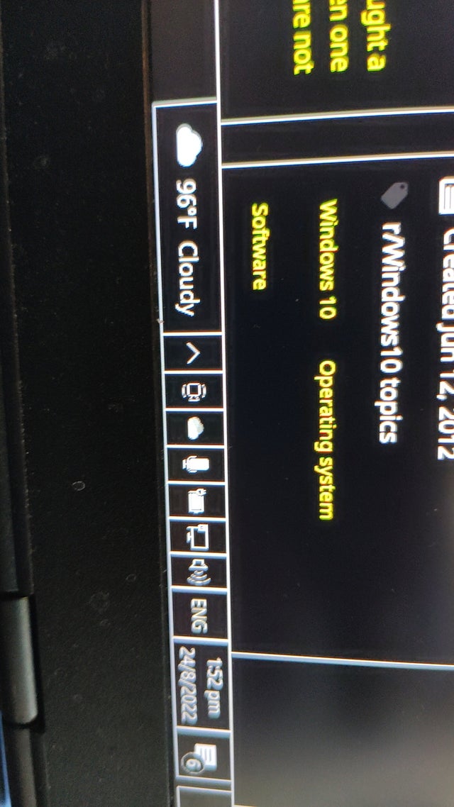 display settings got all messed up a0mjd1uaplj91.jpg