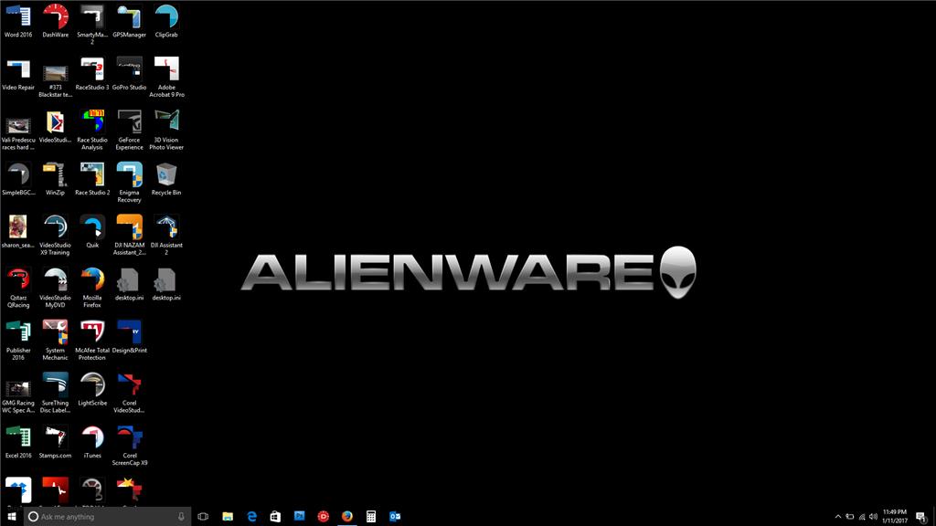 DESKTOP ICONS HAVE 2 TINY PEOPLE IMAGE  IN LOWER LEFT! a15c6122-b7c0-4d41-b7ae-39084d9b0faf.jpg