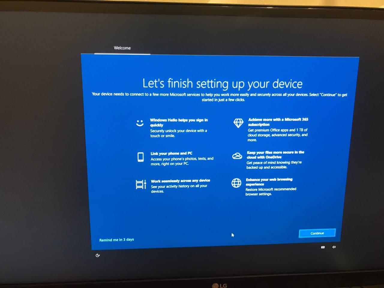 Windows 10 forces me to use online account! a5a84f15-9bbe-4061-9550-65d6c5005693?upload=true.jpg