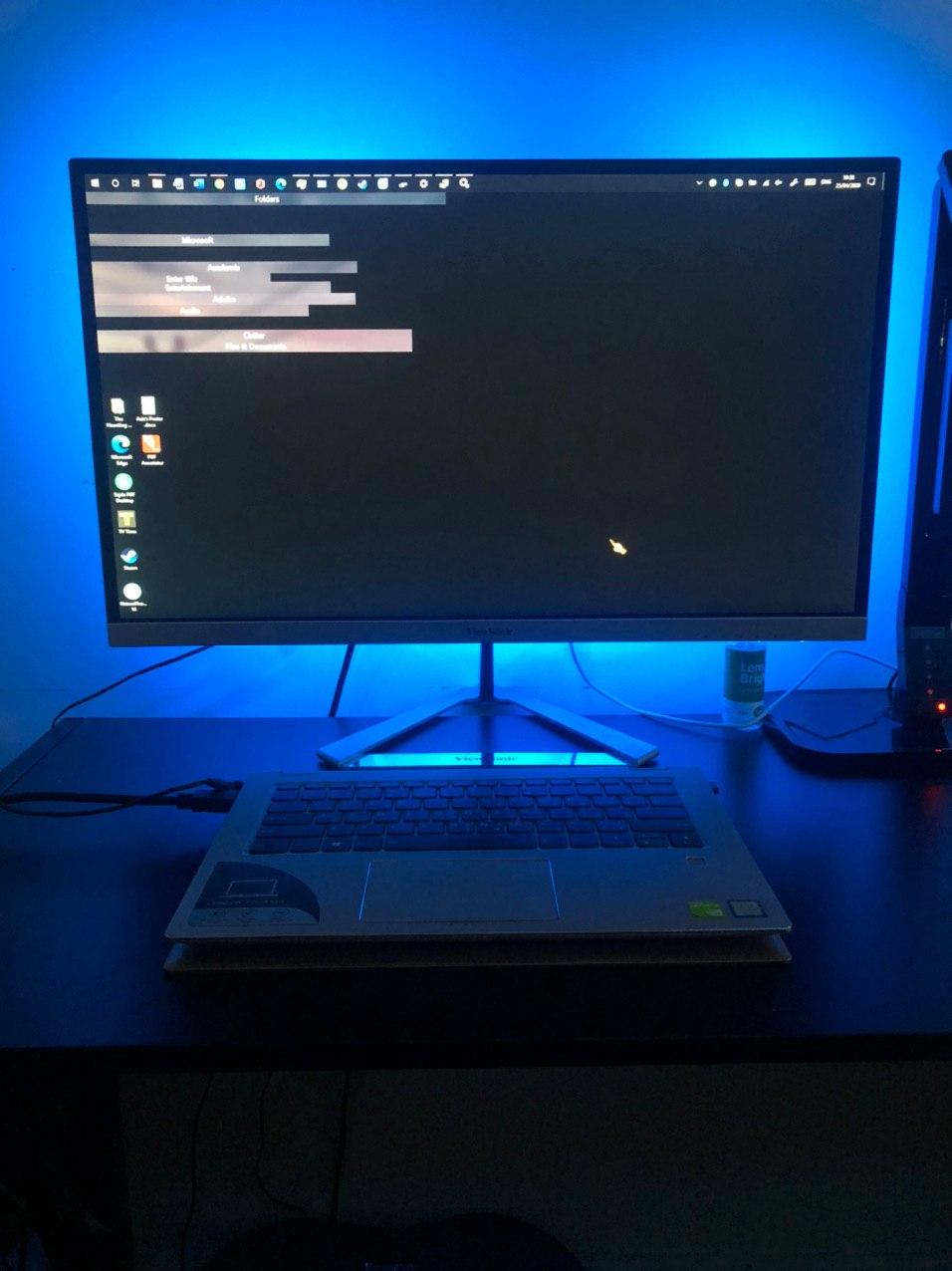 Lenovo yoga 520 with a monitor b0907feb-7798-4af8-b735-b4c0eedd72e1?upload=true.jpg