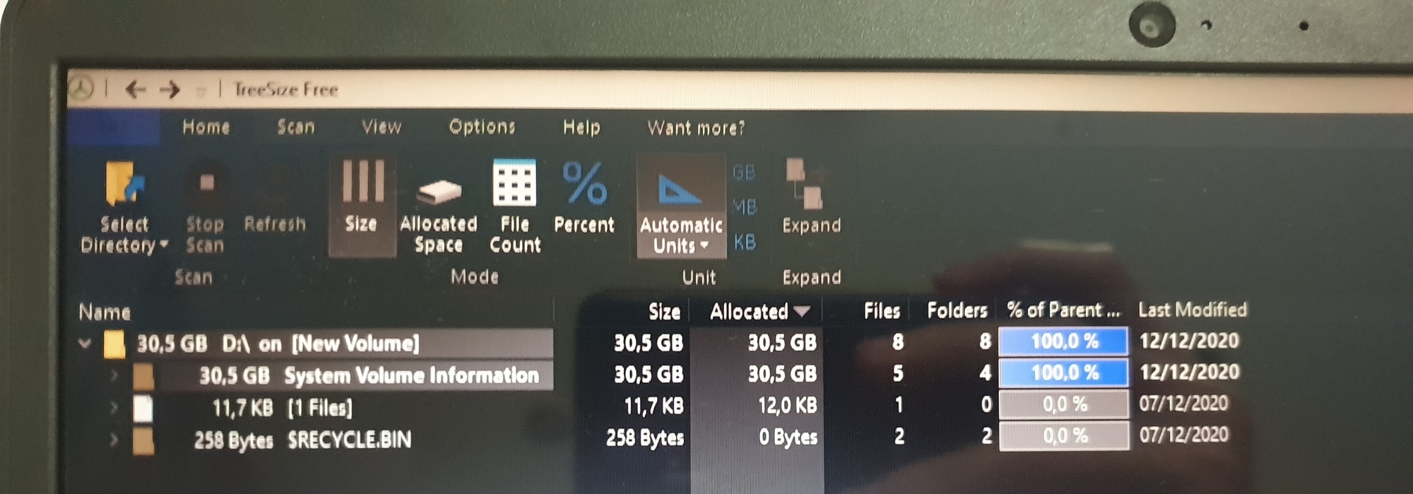 Is system volume info in Drive D: should be delete? b17fbd90-5073-416e-8acb-1a862e147c82?upload=true.jpg