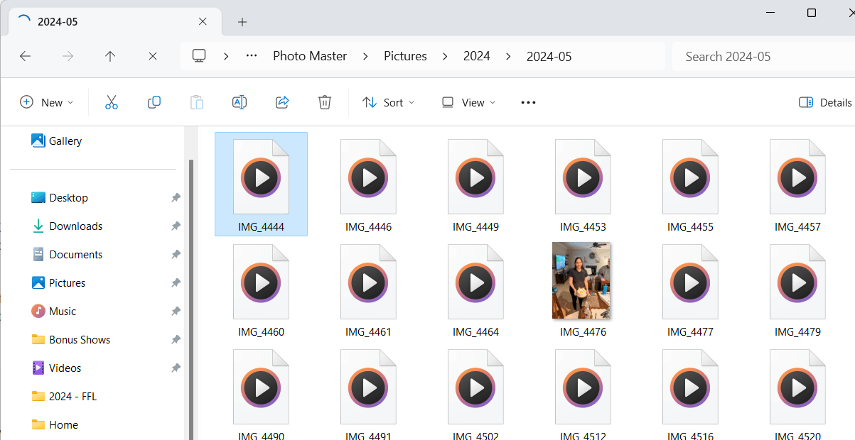 .MOV Files Not Showing Thumbnails in Win11 File Explorer BV7fbV%2FsVYx5%2FKnwRbJgdkpyTO3EWF%2Fkso48hf2ncdNZi3hhdX725QEalvlqzSmZQtDELgesbTy7J0g27pDIhdk%3D.png