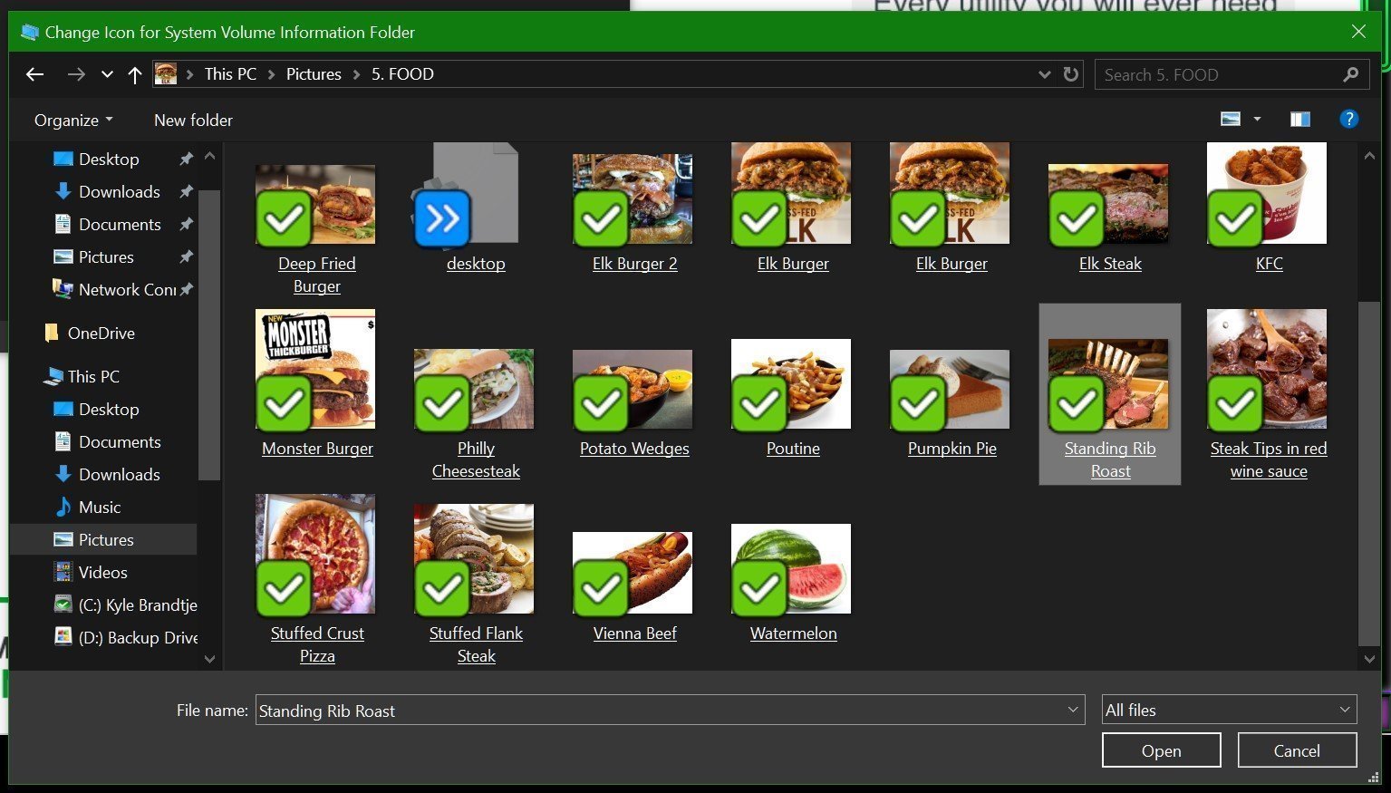 Why are there green check marks and blue arrows on my pictures and how do I get rid of them? ;( c31328be-88ec-4208-8d23-d712bd63022a?upload=true.jpg