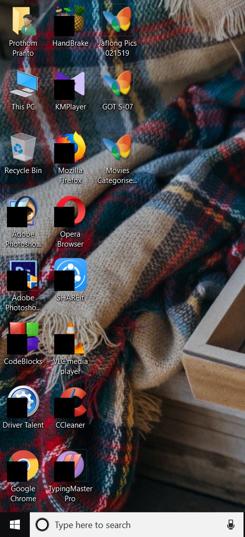 I see squares over the app icons. What can I do ? d08f9b74-f676-4ed4-9887-f42cb726e860?upload=true.jpg