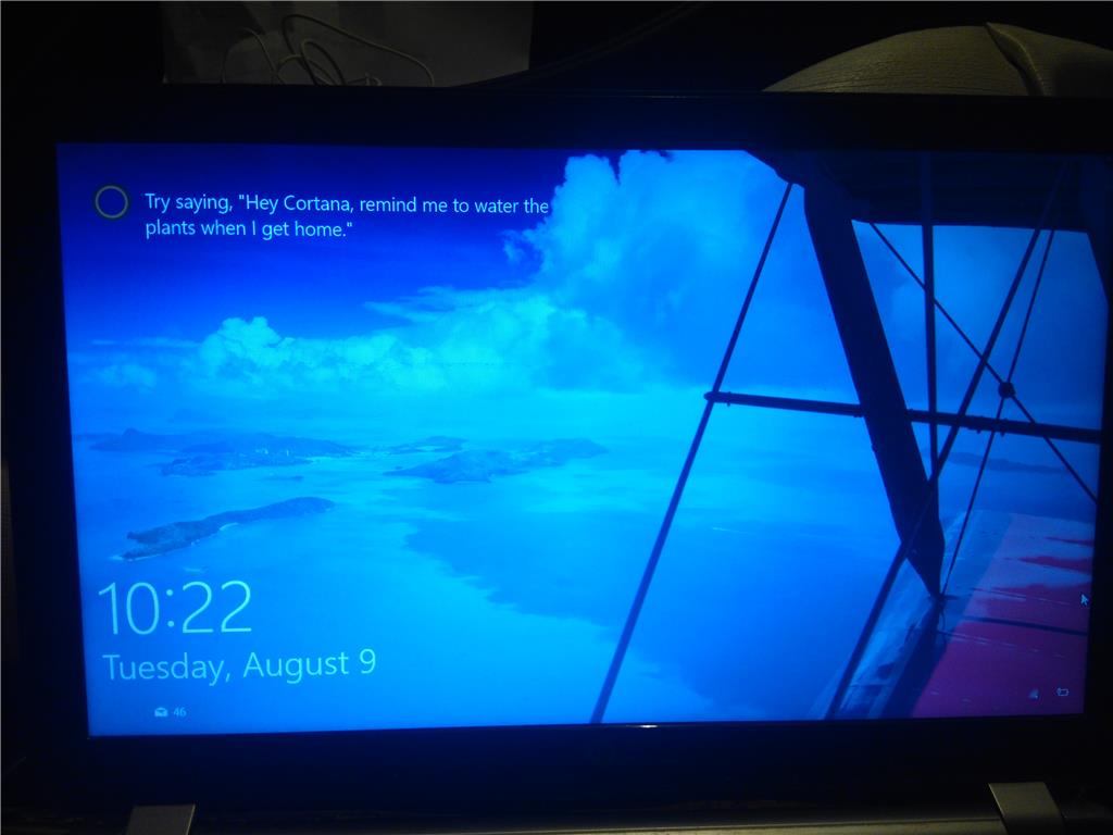 Windows spotlight is displaying theme color on the lock screen. e1389857-921b-4392-b7ee-f664eca293ed.jpg