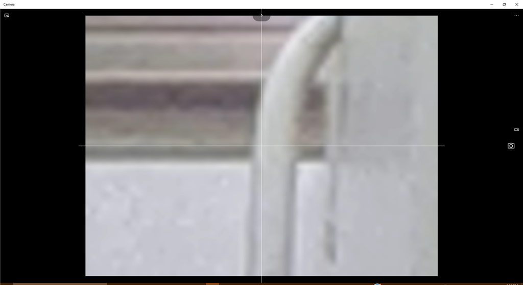 WebCam doen't work in Teams but in Zoom application does. e8fd6020-12c6-477b-8096-7fc4a5568dca.png