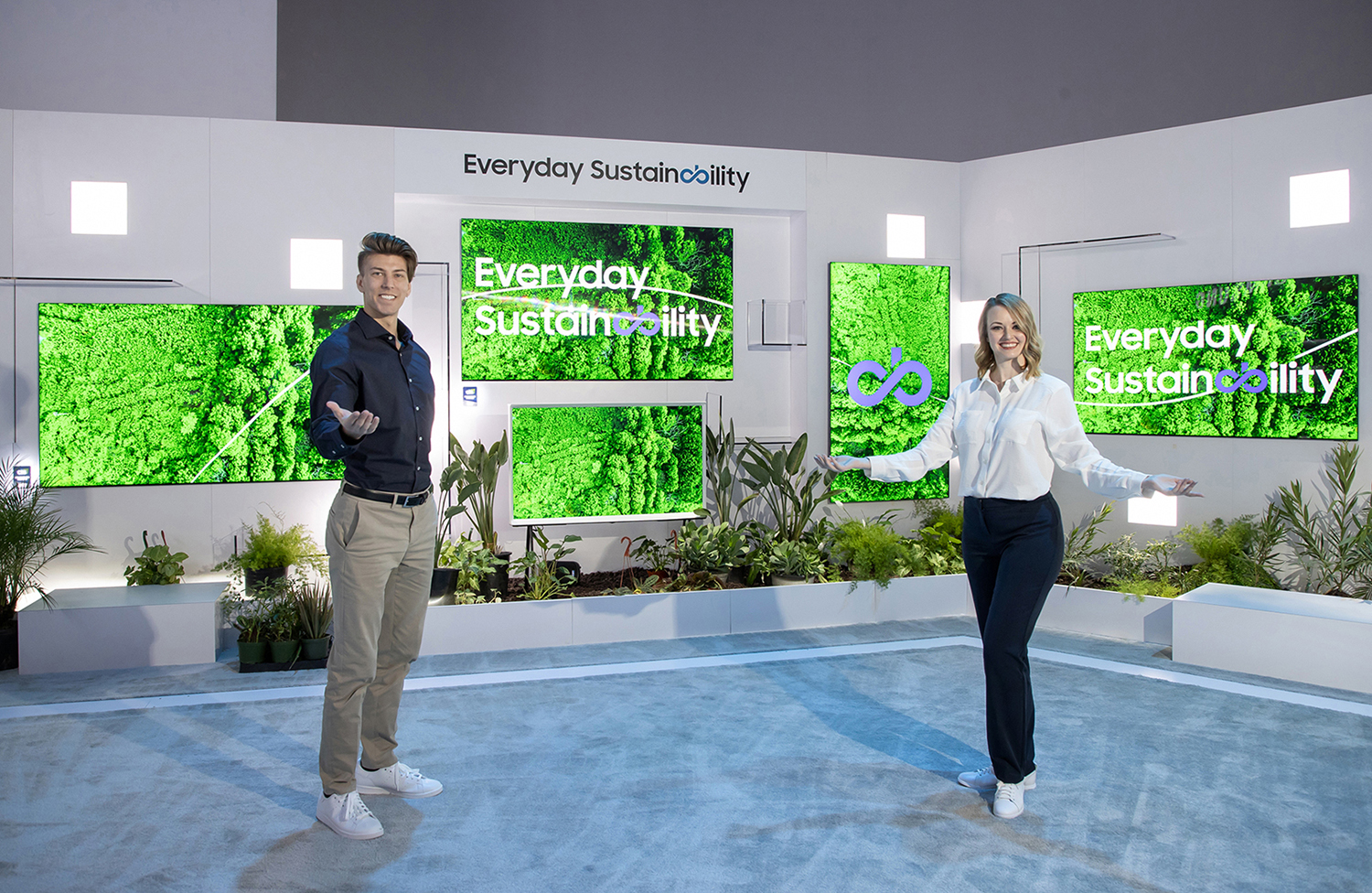 A laptop CES 2023 EverydaySustainability1.jpg