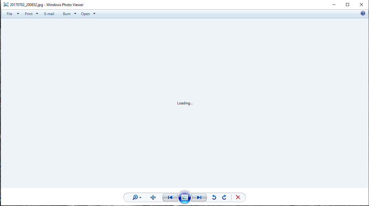 Windows Photo Viewer stuck on "Loading" f7d55908-03b5-4db0-8b8b-594309b4362d?upload=true.png