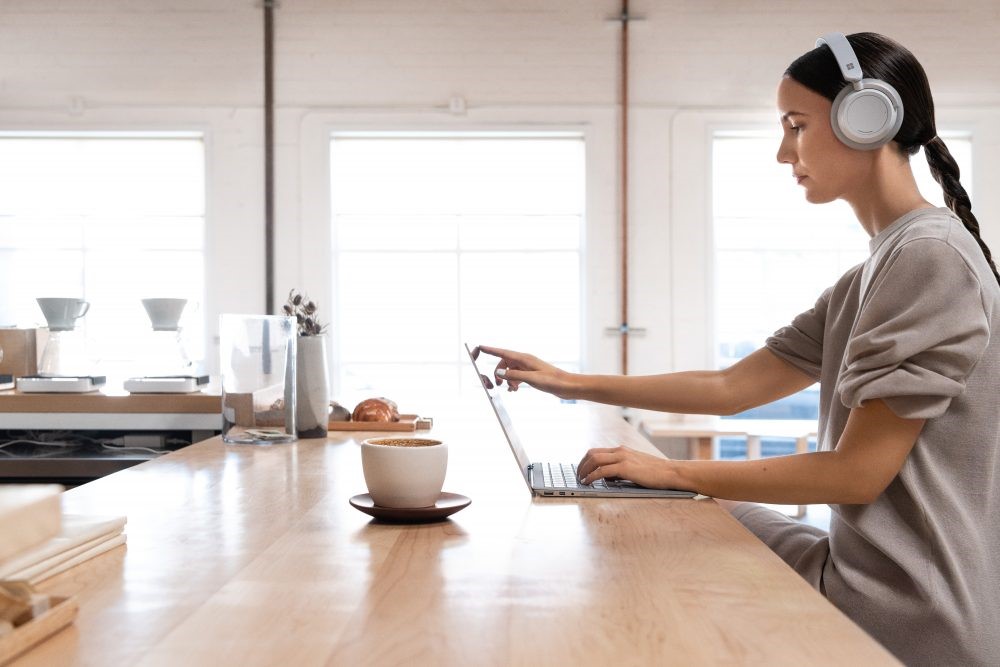 Latest Surface devices launch in over 20 more markets around the world fbdefba19015e151a556437c1e79d50c.jpg
