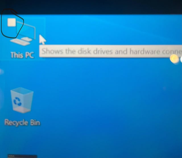 White square top left of icons fmhx1cukq6vd1.jpg