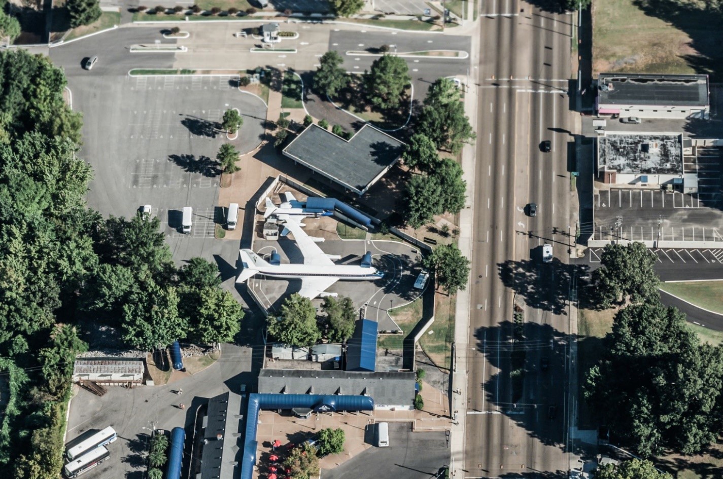Bing Maps Released New Bird's Eye Imagery Graceland_MemphisTN.jpg