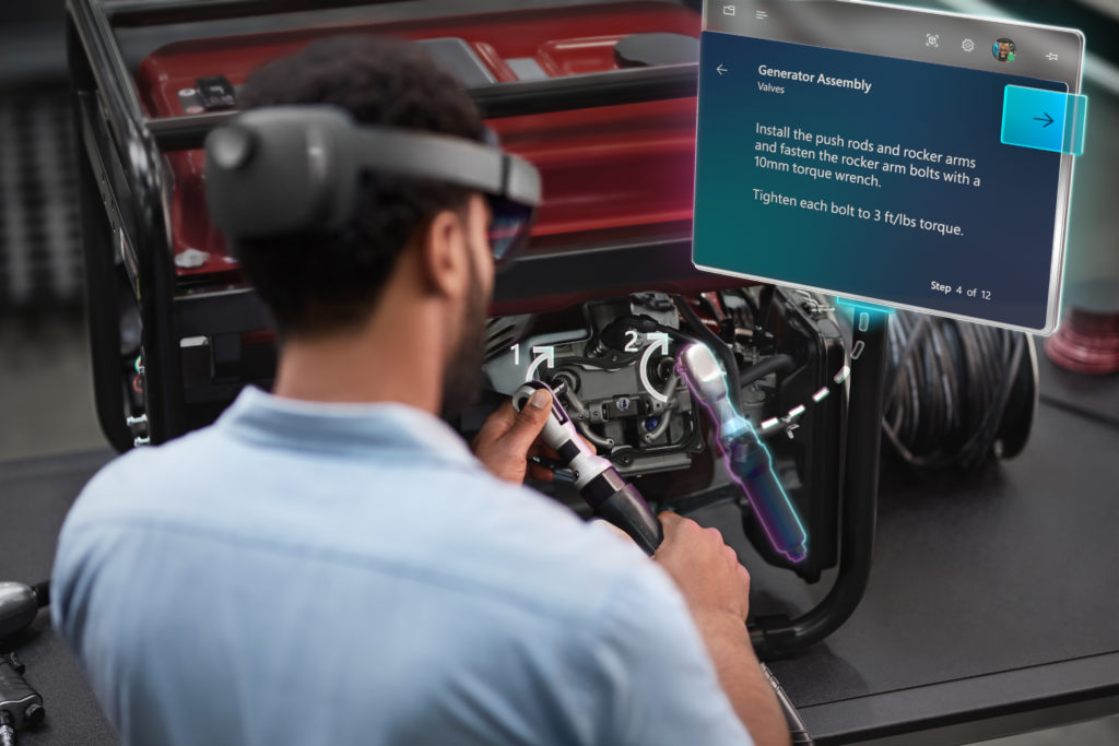 Microsoft announces HoloLens2 at MWC19 HoloLens2_Guides-1024x683.jpg