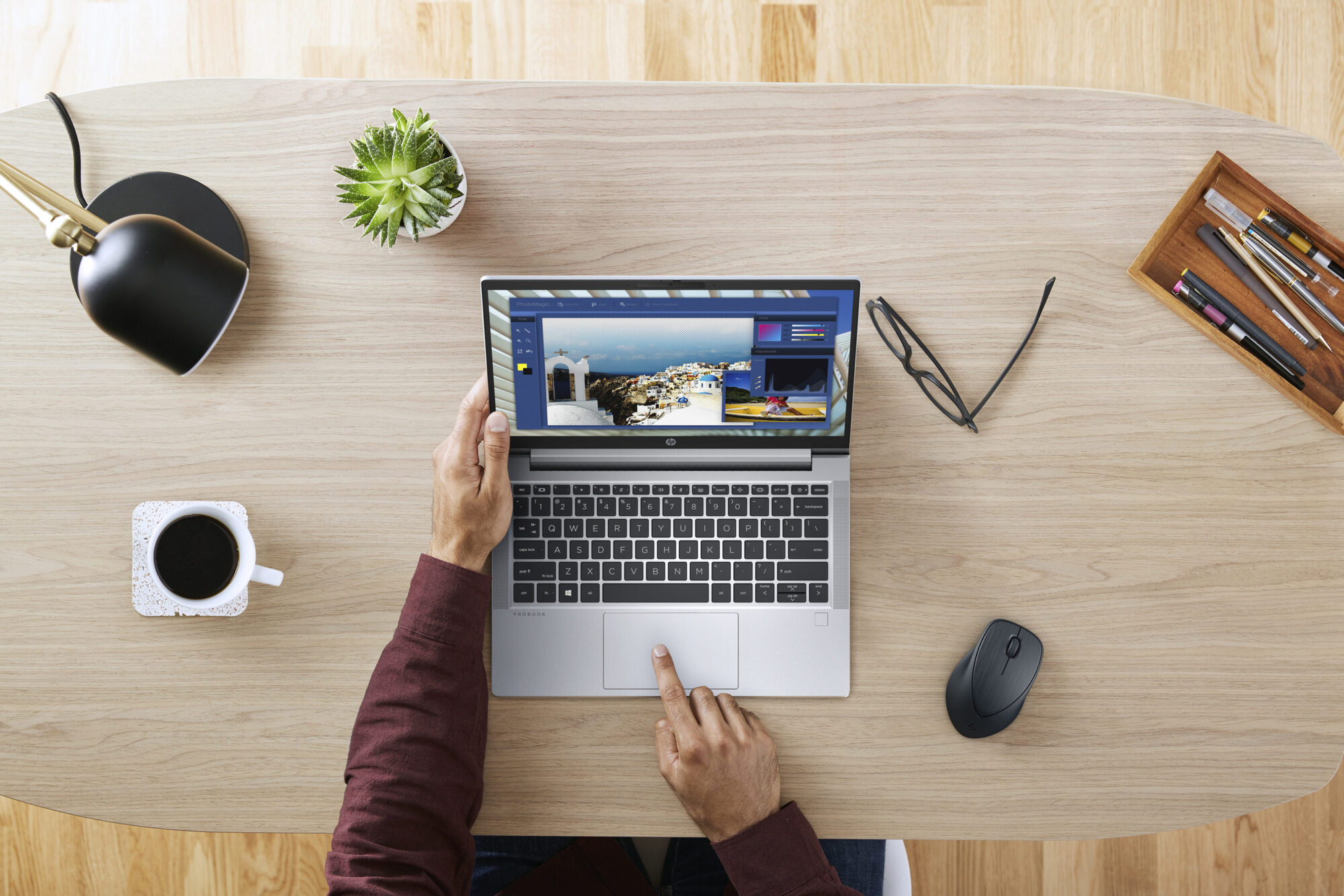 Latest HP PCs adapt to rapidly changing work environment HP-ProBook-430-G8_Workspace-1-scaled.jpg