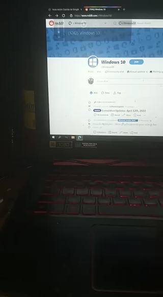 is it normal that my windows key activates the volume? I2ACC9pL6oGRIHtZkKsFzLbJaxfUuxvdUEsWTifLTds.png